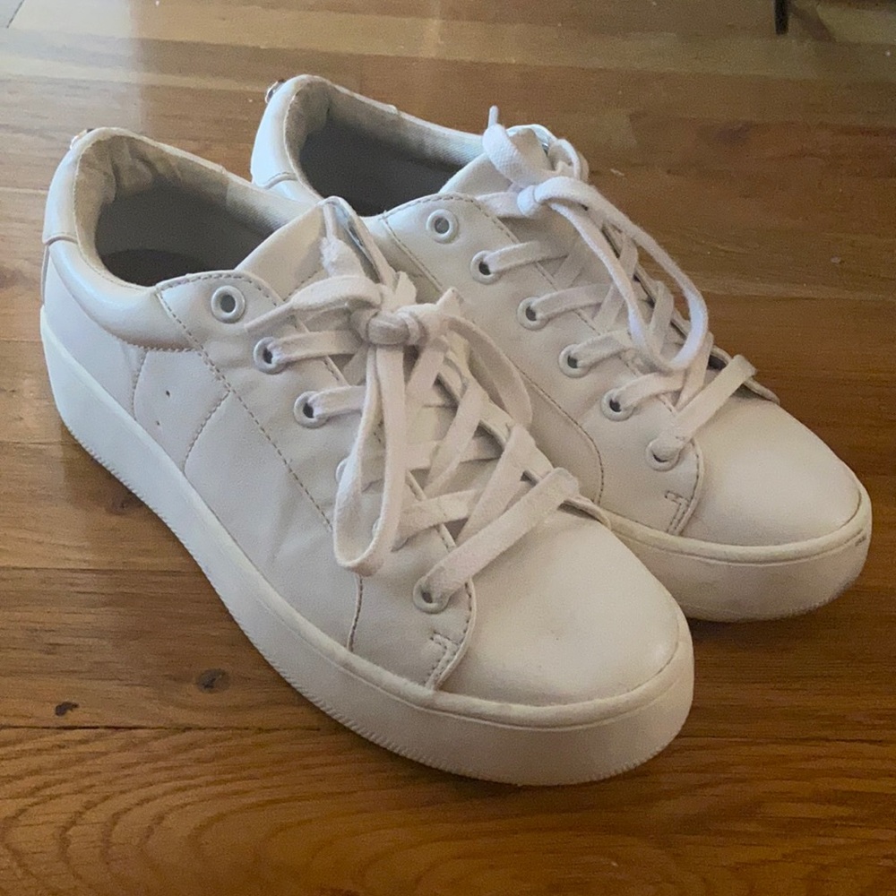 Steve Madden Bertie 7.5 Platform sneakers